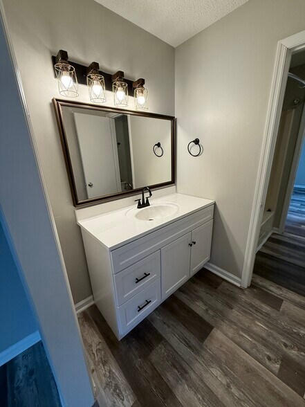 New Vanity - 6703 Jefferson Pl