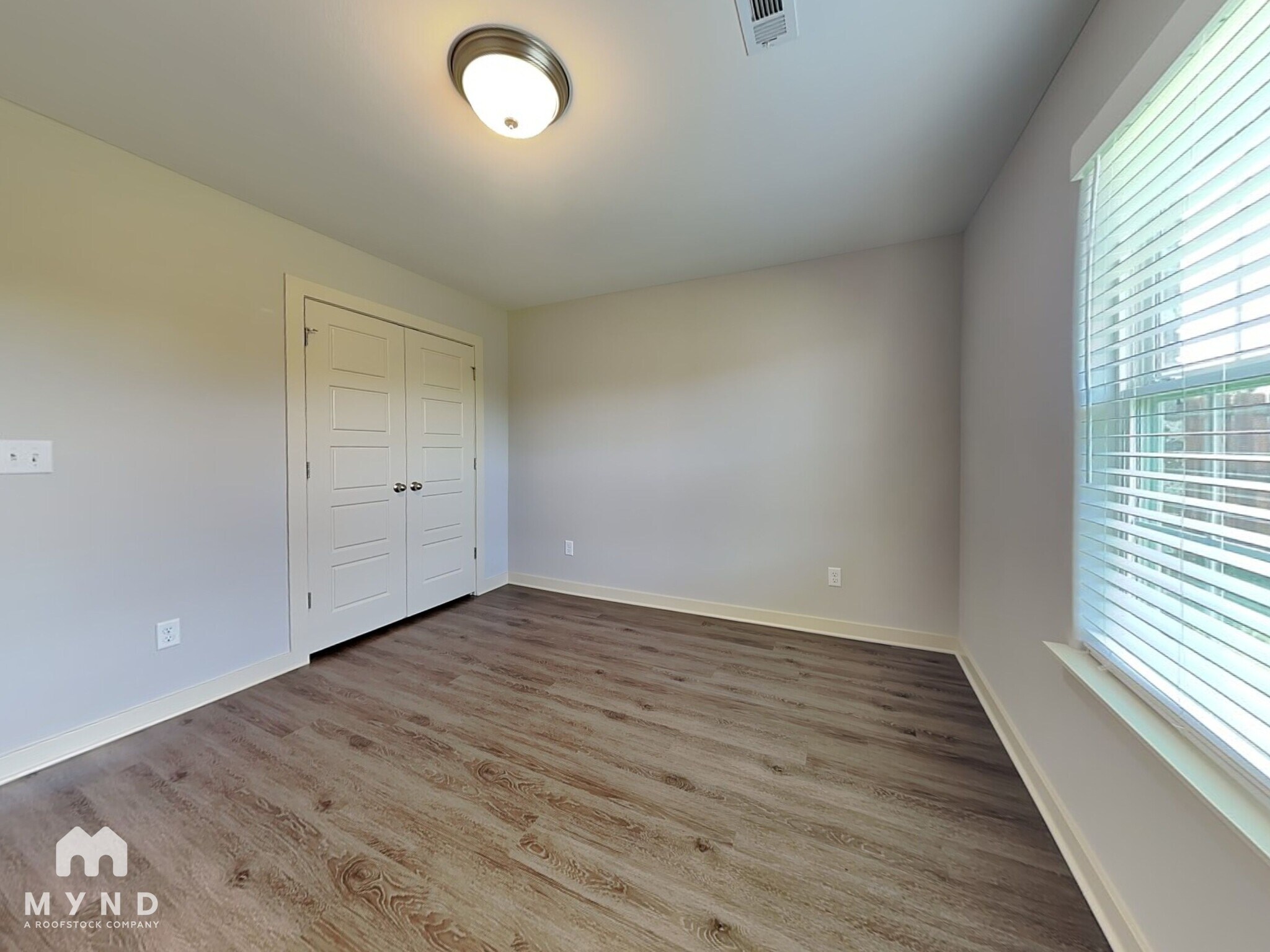 Building Photo - 507 Eagle Dr