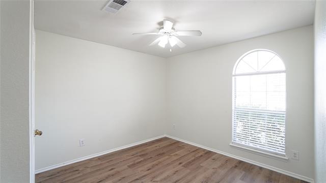 Building Photo - 3124 Creekside Dr