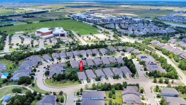 Building Photo - 16011 Monument Hill Crossing