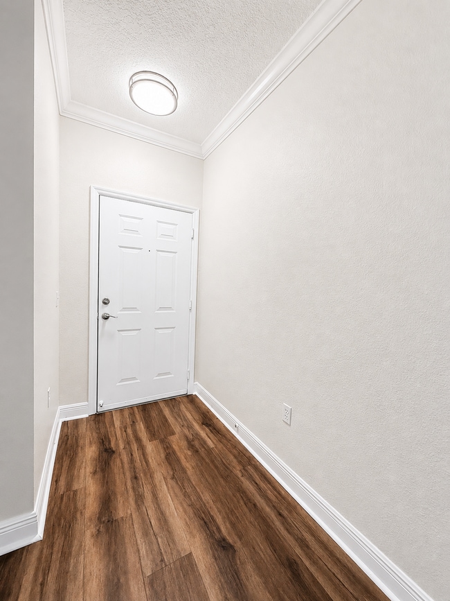 Building Photo - Upgraded 2Bedrooms/2Baths condo in a vibrant lifestyle Winter Garden community!