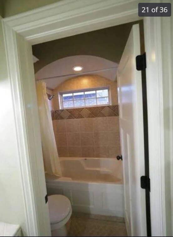 guest bathroom - 4413 Spyglass Dr