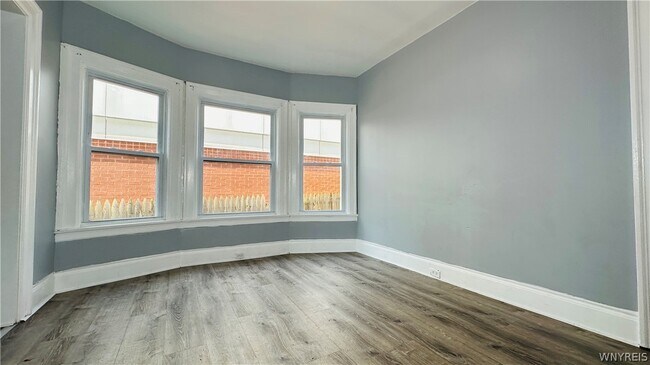 Building Photo - 232 Humboldt Pkwy