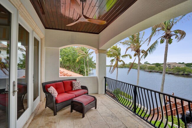 Building Photo - 18669 SE Palm Island Ln