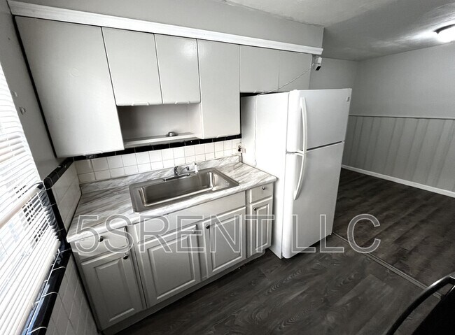 Building Photo - 2529 Rack Ct