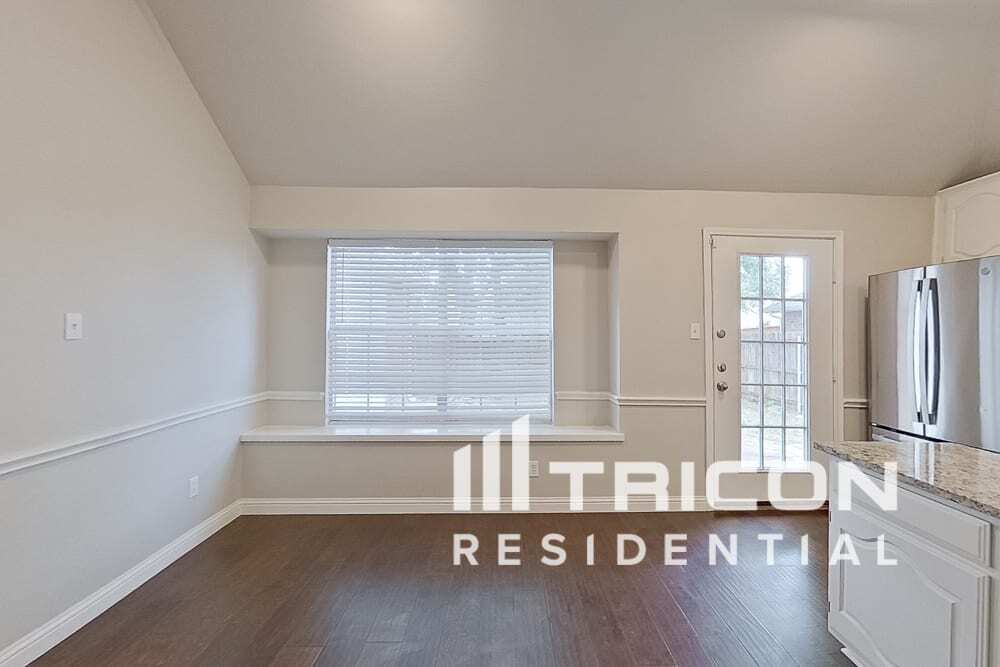 Building Photo - 11313 Newport Dr