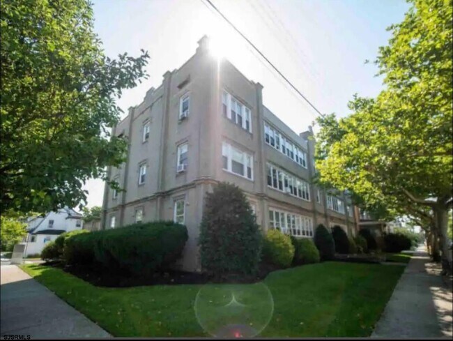 Building Photo - 1 S Bartram Ave