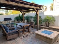 Building Photo - 2 Bed 3 Bath Townhouse For Rent in Temecula