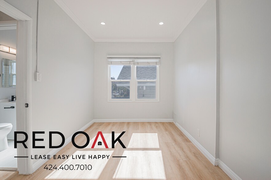 Building Photo - 855 Irolo St