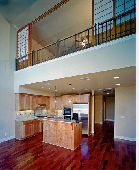 Building Photo - 915 Sutter St