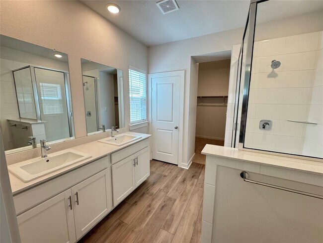 Building Photo - 112 Corn Ln