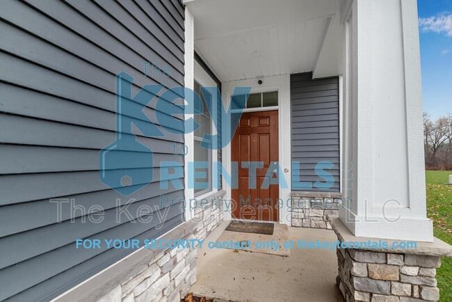 Building Photo - 1352 Creeks Edge Dr