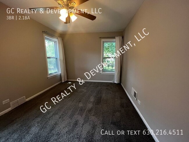 Building Photo - ***SINGLE FAMILY FLOSSMOOR HOME / 3 BDRM /...