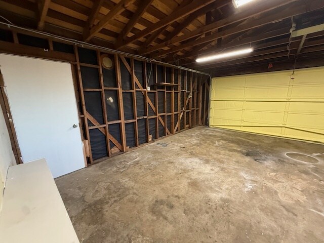 Building Photo - 914 Palma St