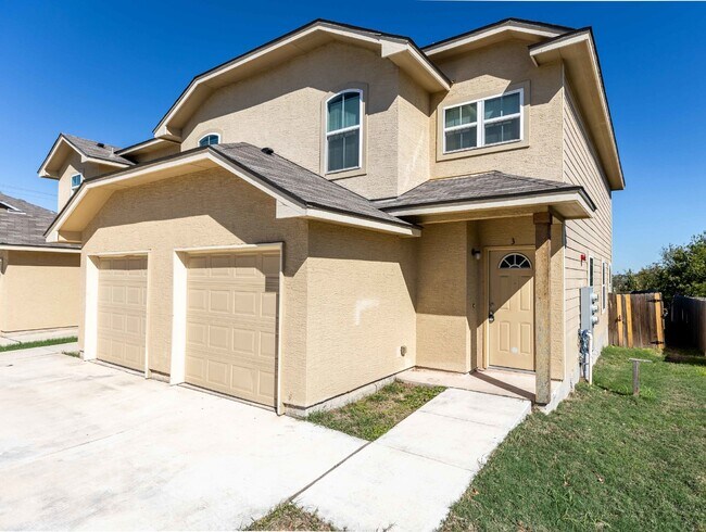 Building Photo - 7314 Colina Way #3