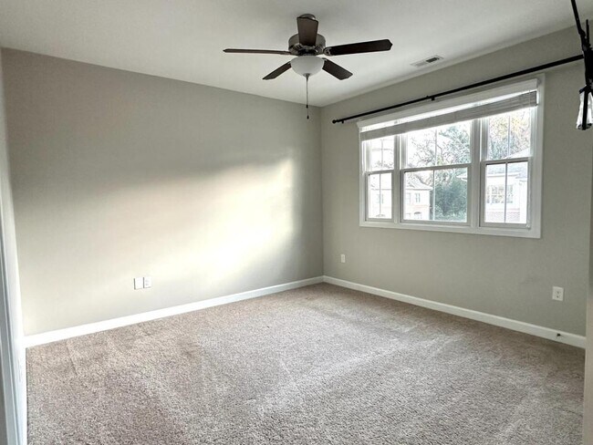 Building Photo - 283 Hugh Shelton Loop