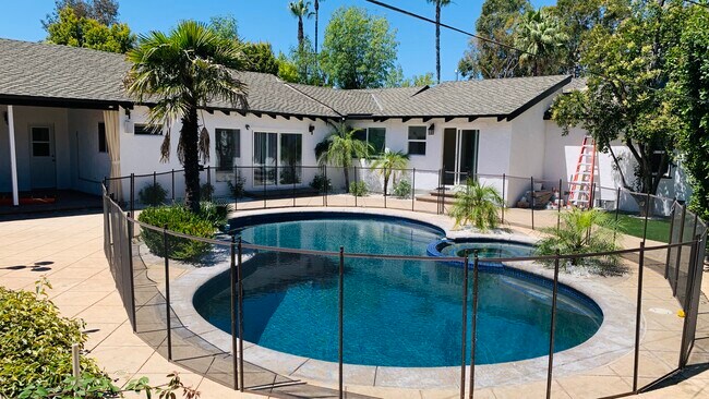 Building Photo - 5148 Otis Ave