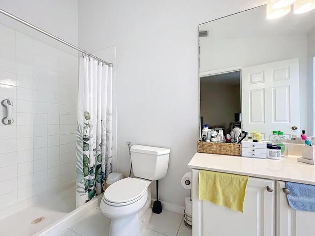 Building Photo - 9880 Porta Leona Ln