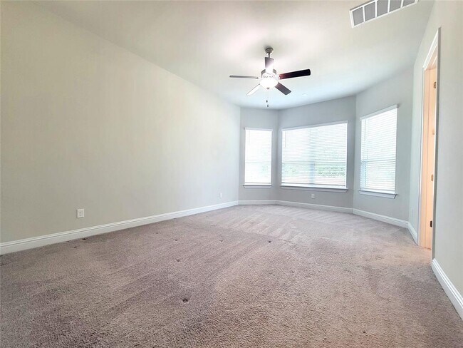 Building Photo - 601 C-Bar Ranch Trl