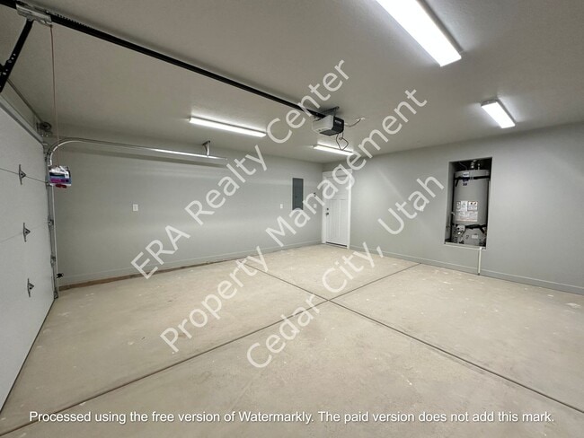 Building Photo - 3981 N Hawks Landing Loop