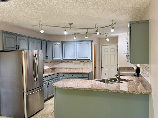 Building Photo - 116 Agoli Way