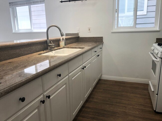 Building Photo - 3605 W Balboa Blvd