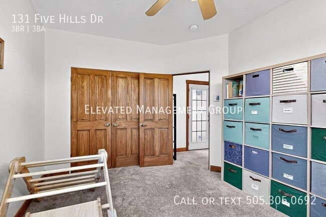 Building Photo - 131 Five Hls Dr