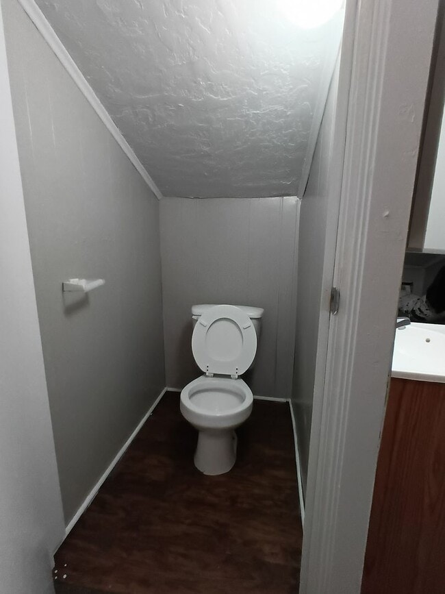 Building Photo - Tinker Close! FIRST FULL MONTH FREE