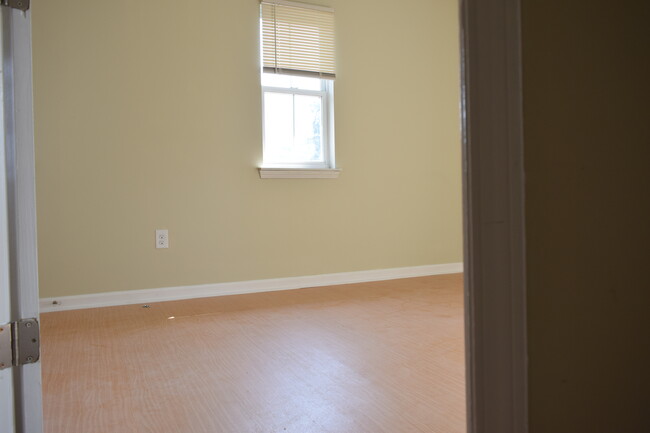 Bedroom 1 upstairs. - 381 Ferry Ave