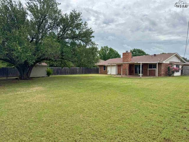 Building Photo - 4614 Trailwood Dr