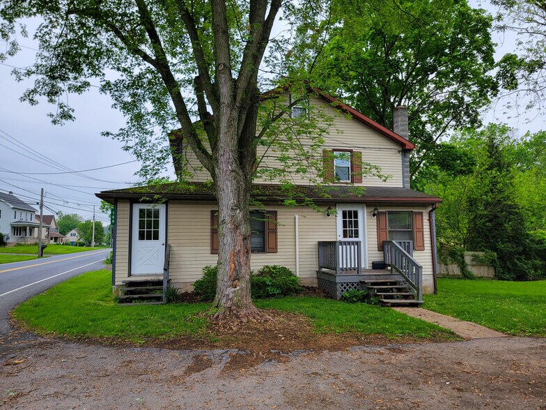 Building Photo - 189 W Maple Grove Rd