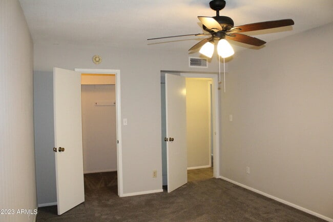 Building Photo - 5128 W Carol Ave