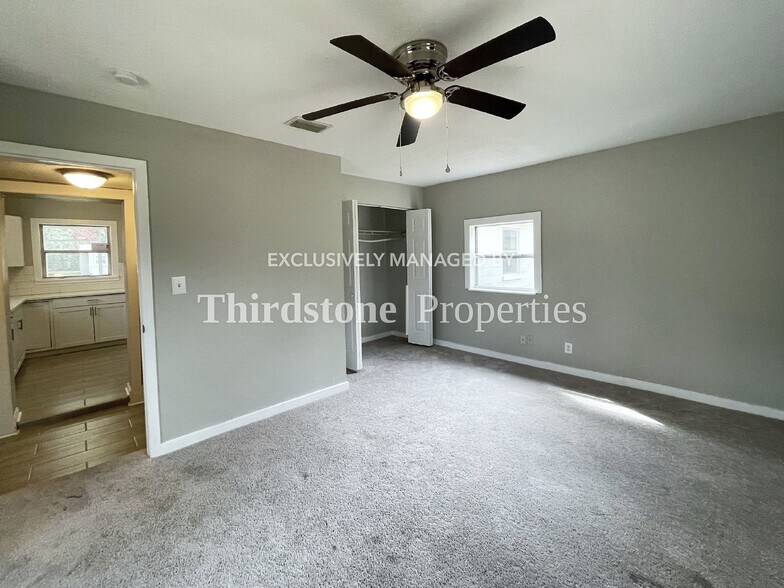 Building Photo - 2939 W 11th St