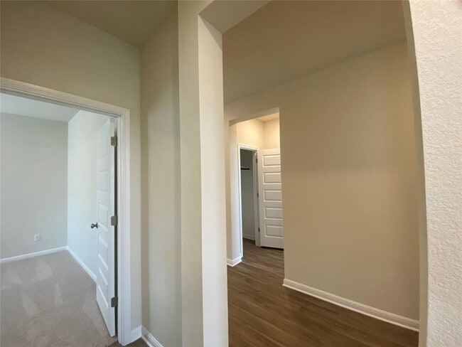 Building Photo - 2408 Oscar Eli Pl