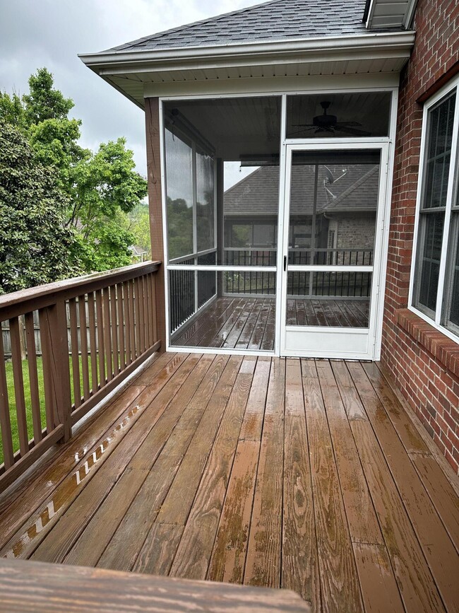 Building Photo - 106 Wisteria Ln