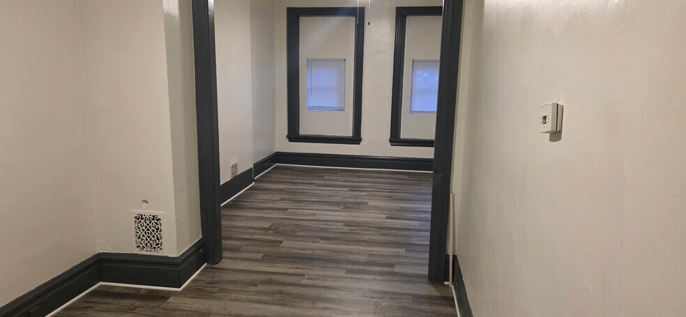 Building Photo - 68 N 13th St