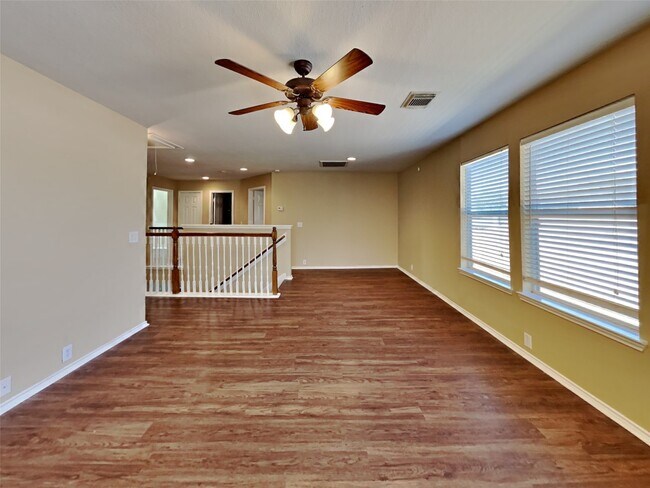 Building Photo - 2807 Bison Bluff