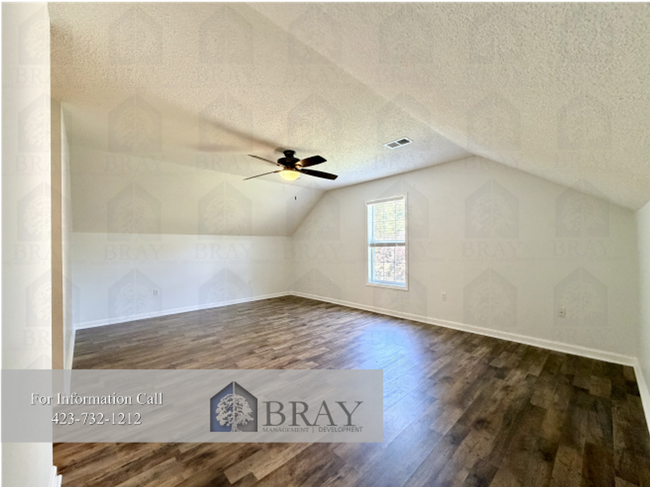 Building Photo - Updated spacious 4-Bedroom Near Boones Creek