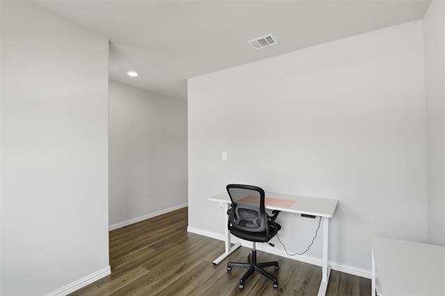 Building Photo - 2275 Clf Spgs Dr