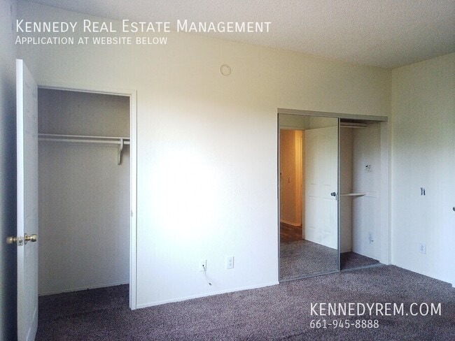Building Photo - 2825 W Avenue K 12
