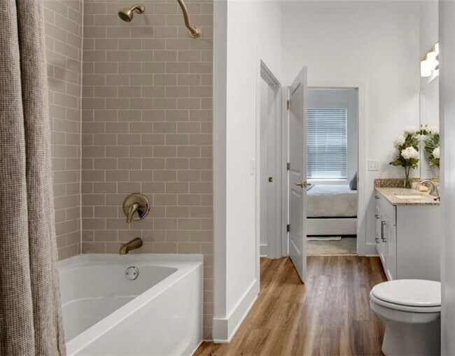 Building Photo - 4270 Phil Niekro Pkwy