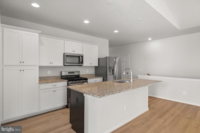 Building Photo - 104 Heyford Dr