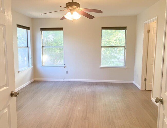 Building Photo - 7504 Tovar Dr