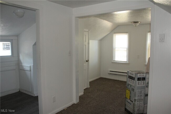 Building Photo - 397 E 148th St