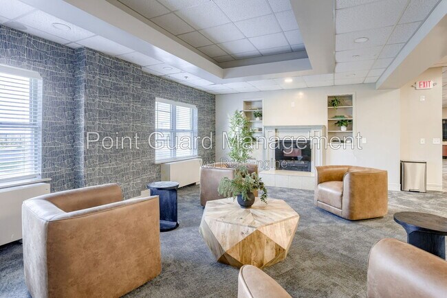 Building Photo - 7460 Graceland Dr