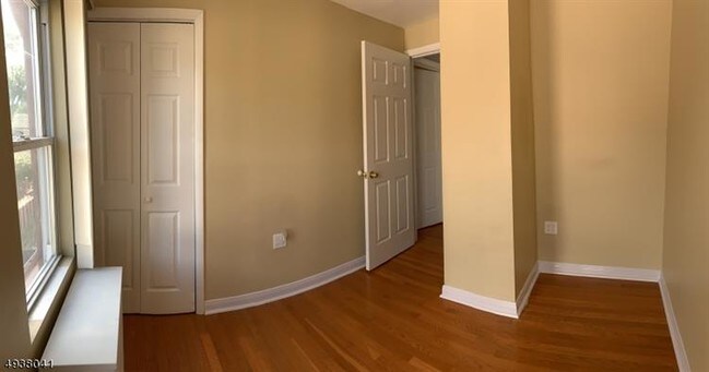 Building Photo - 228 Bloomfield Ave