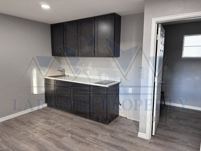 Building Photo - 165 N 3rd St