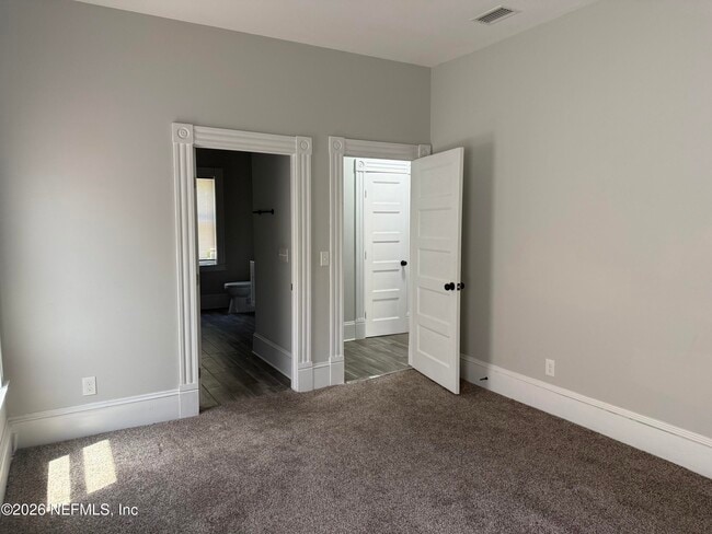 Building Photo - 1918 Redell St