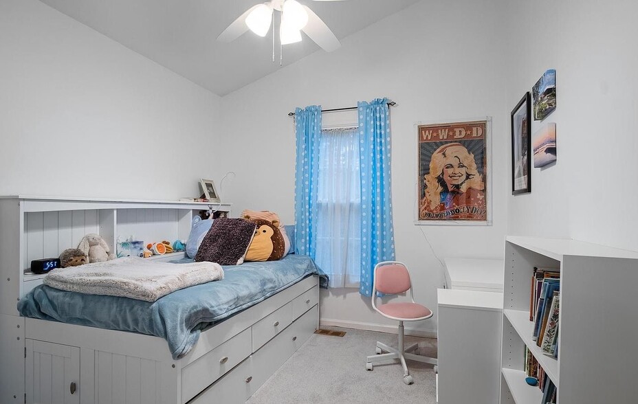 Building Photo - 5516 Virgin Rock Rd