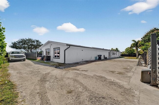 Building Photo - 16405 SW 228th St